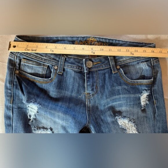 Almost Famous Distressed Blue Women's Jeans size 9 - Picture 5 of 10